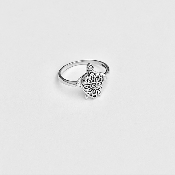 Sterling Silver Mandala Turtle Ring, Sea Ring, Animal Ring, Flower Ring - Picture 9 of 13